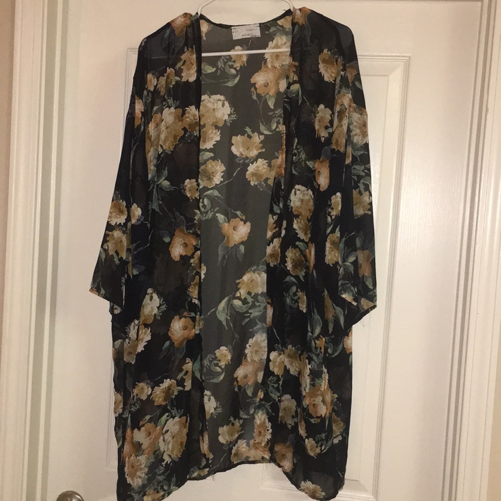 Sheer floral kimono